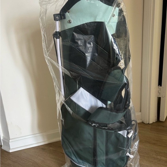 Wilson Green and White Golf Bag - Picture 6 of 6